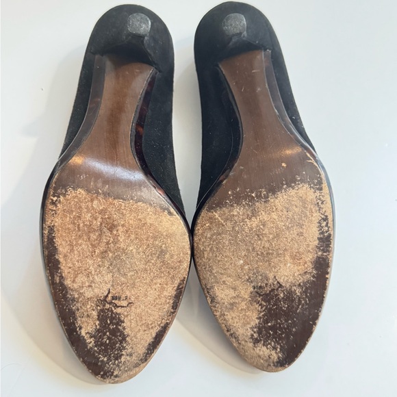 Authentic Stuart Weitzman Black Suede  Almond Toe Women's Heels size 9.5 US - Picture 8 of 8